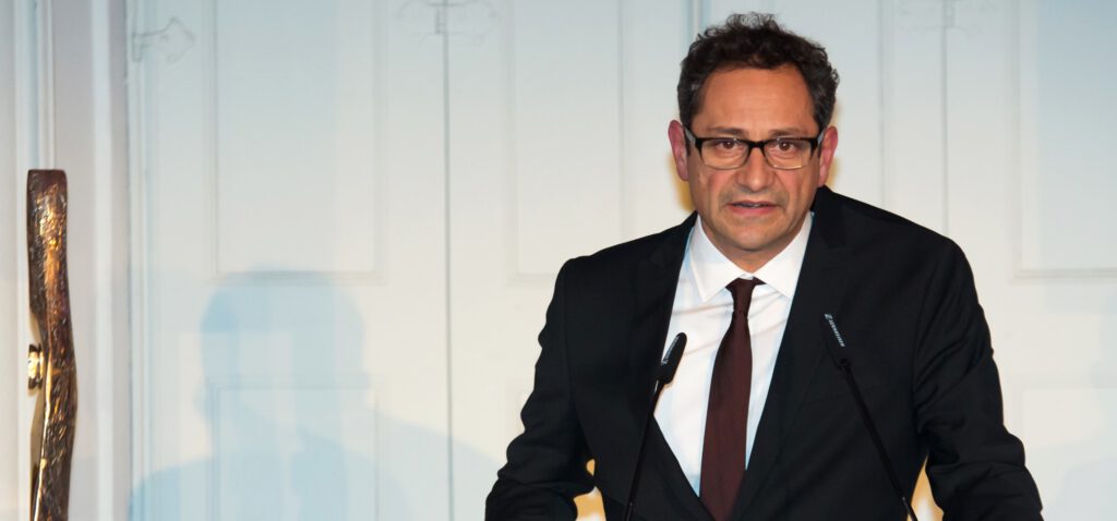 Prof. Heymut Omran ist Preisträger des C4R Science Awards 2016