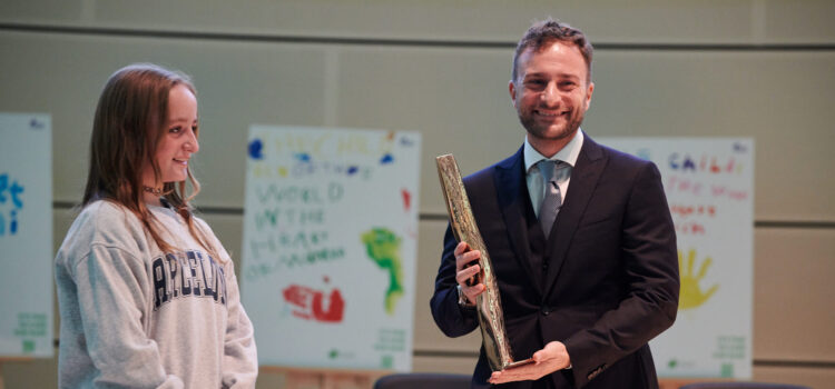 8th Care-for-Rare Science Award goes to bioinformatician Gianluca Santamaria 8th Care-for-Rare Science Award goes to bioinformatician Gianluca Santamaria