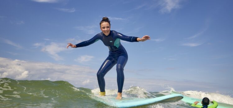 „You can’t stop the wave, but you can learn how to surf“ (Jon Kabat-Zinn)