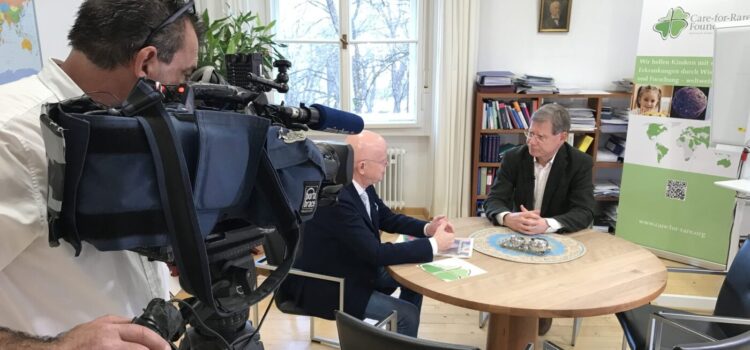 Unser Vorstand Prof. Dr. Christoph Klein spricht mit Prof. Erich Lejeune über die Kindermedizin